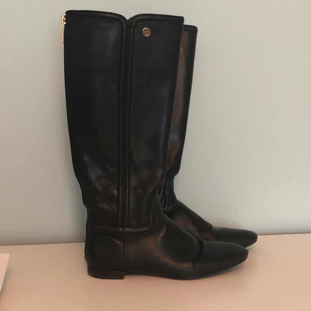 Tory Burch Irene Boot size 8